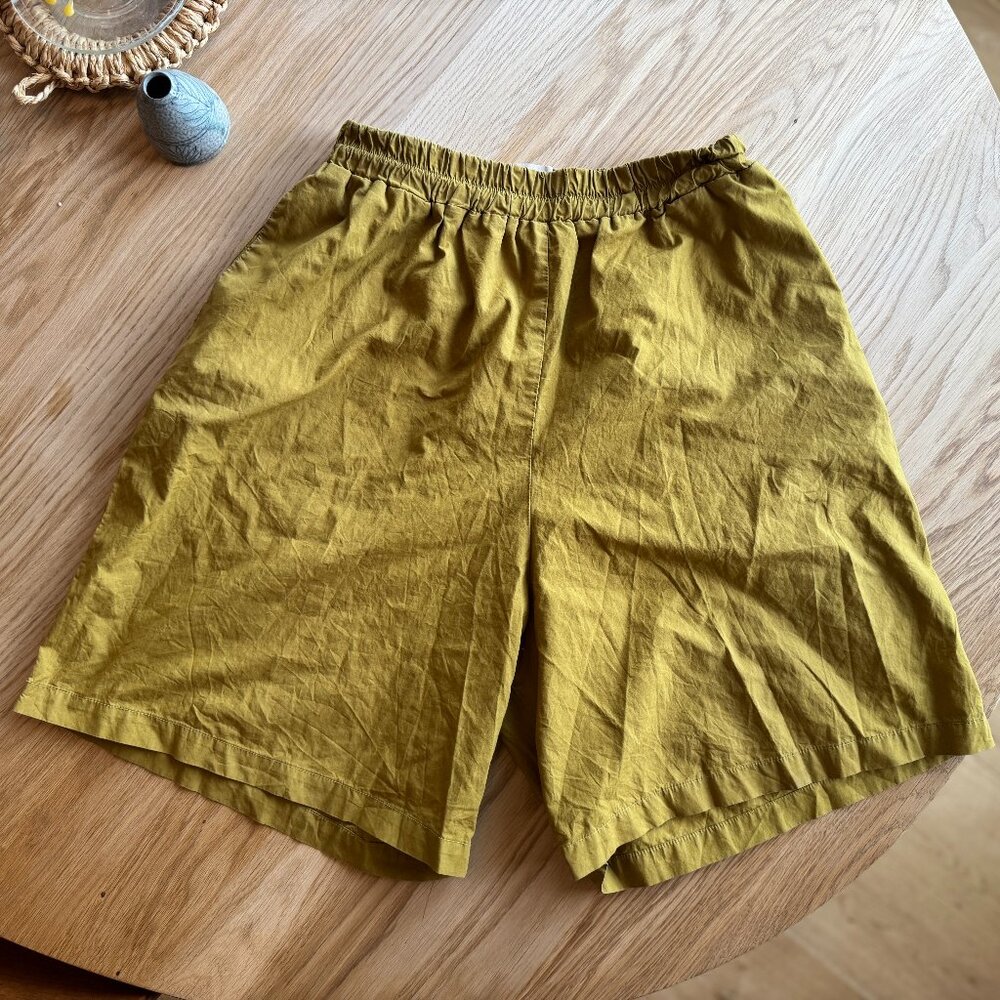 Sunja Link Shorts Size 1 Mustard Colour